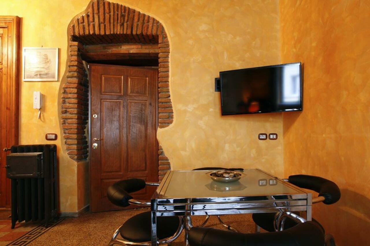 Casa Vacanza Colosseo Rome Bagian luar foto