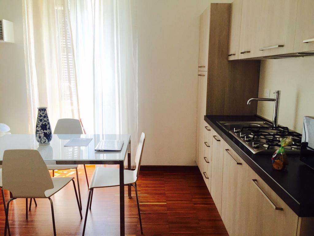 Casa Vacanza Colosseo Rome Ruang foto